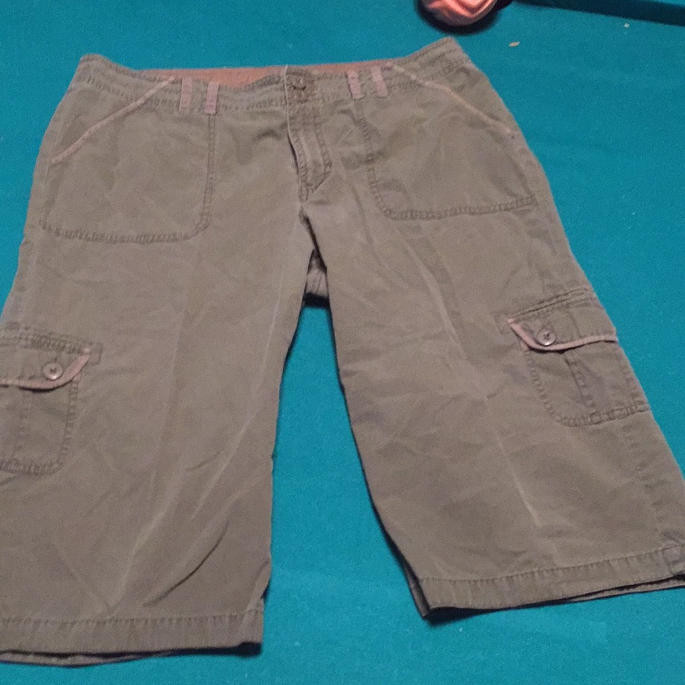 Bass Pro Shops Olive Green Cargo Shorts with Pink Accents